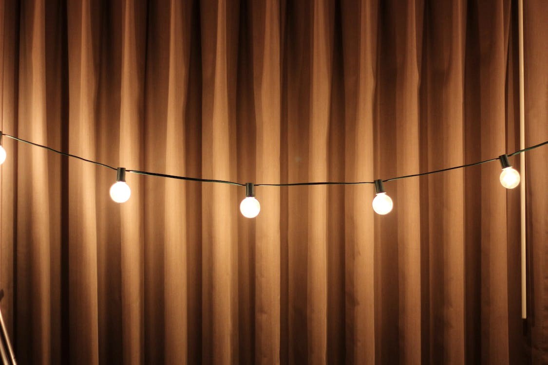How to Choose the Perfect Curtain Tracks for Your Ceiling